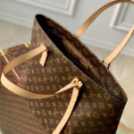 Louis Vuitton Mezzo M47134 Brown